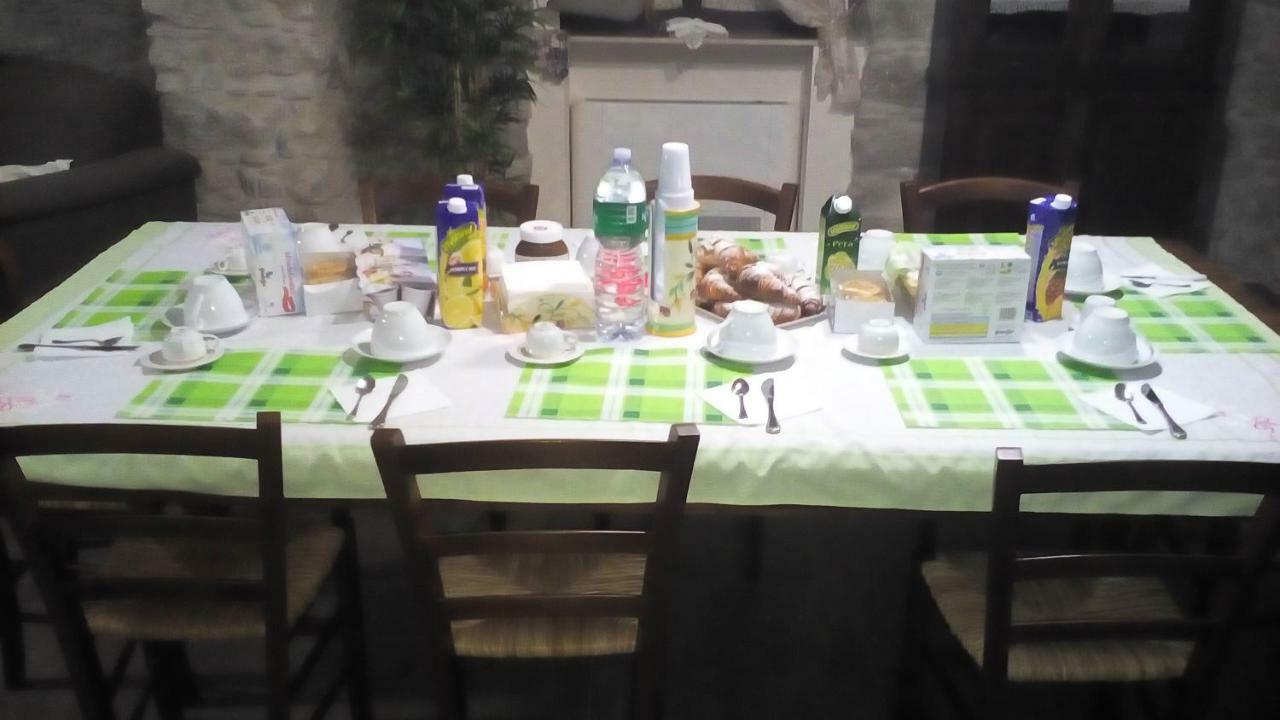 Bed & Breakfast Via Venezia Regalbuto Екстер'єр фото